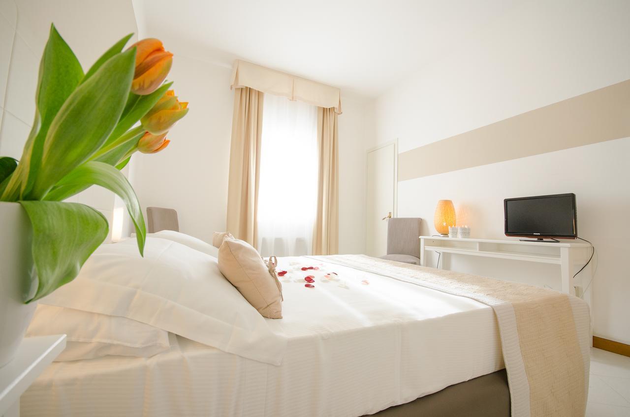 Hotel Al Sole バルドリーノ エクステリア 写真